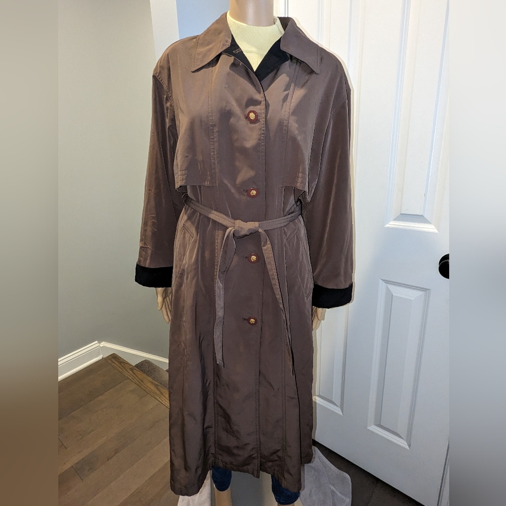 Vintage Misty Harbor raincoat, size 8P